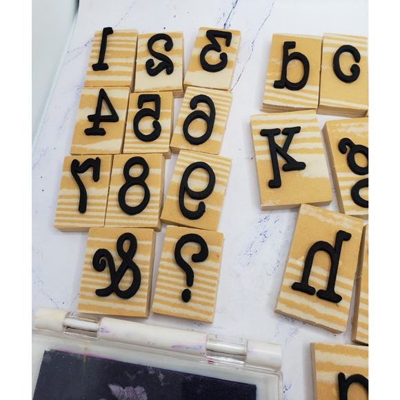 Lot of 30+ Random Letters and Numbers Wood Mounted Felt Stamps With Ink - Picture 4 of 9